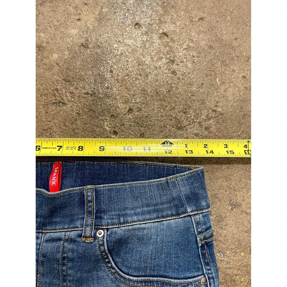 Spanx Jeans Womens Small Blue Denim Cotton Stretch Pull on Mid Rise Straight Leg - Picture 10 of 16